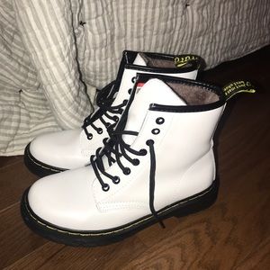 WHITE COMBAT BOOTS